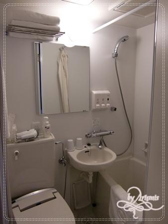 little-bathroom-1-person